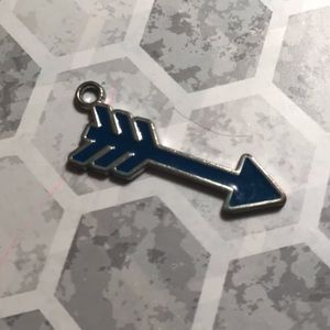 blue and silver arrow charm